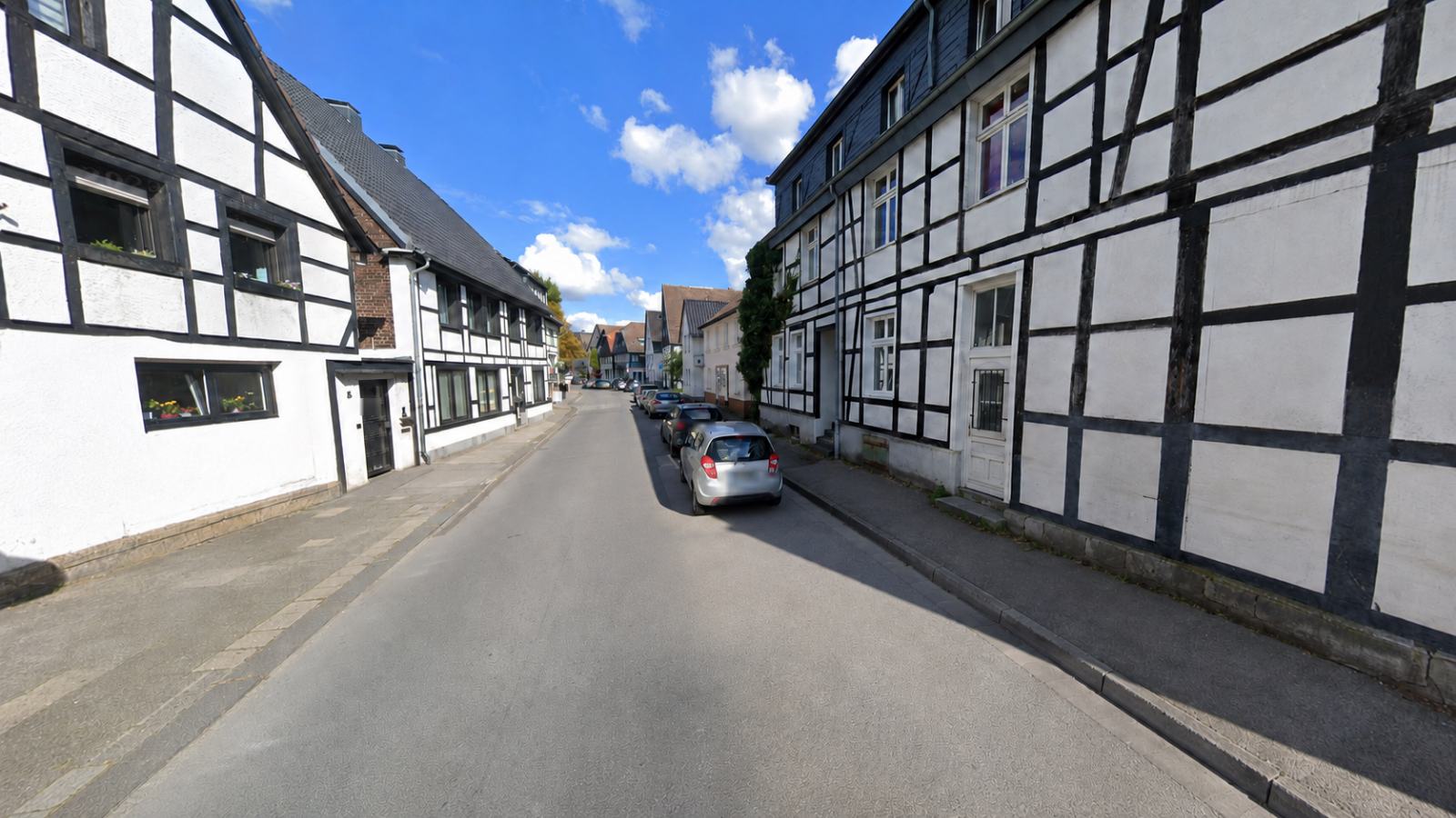 Fachwerkhäuser in einer Altstadtgasse in Schwerte